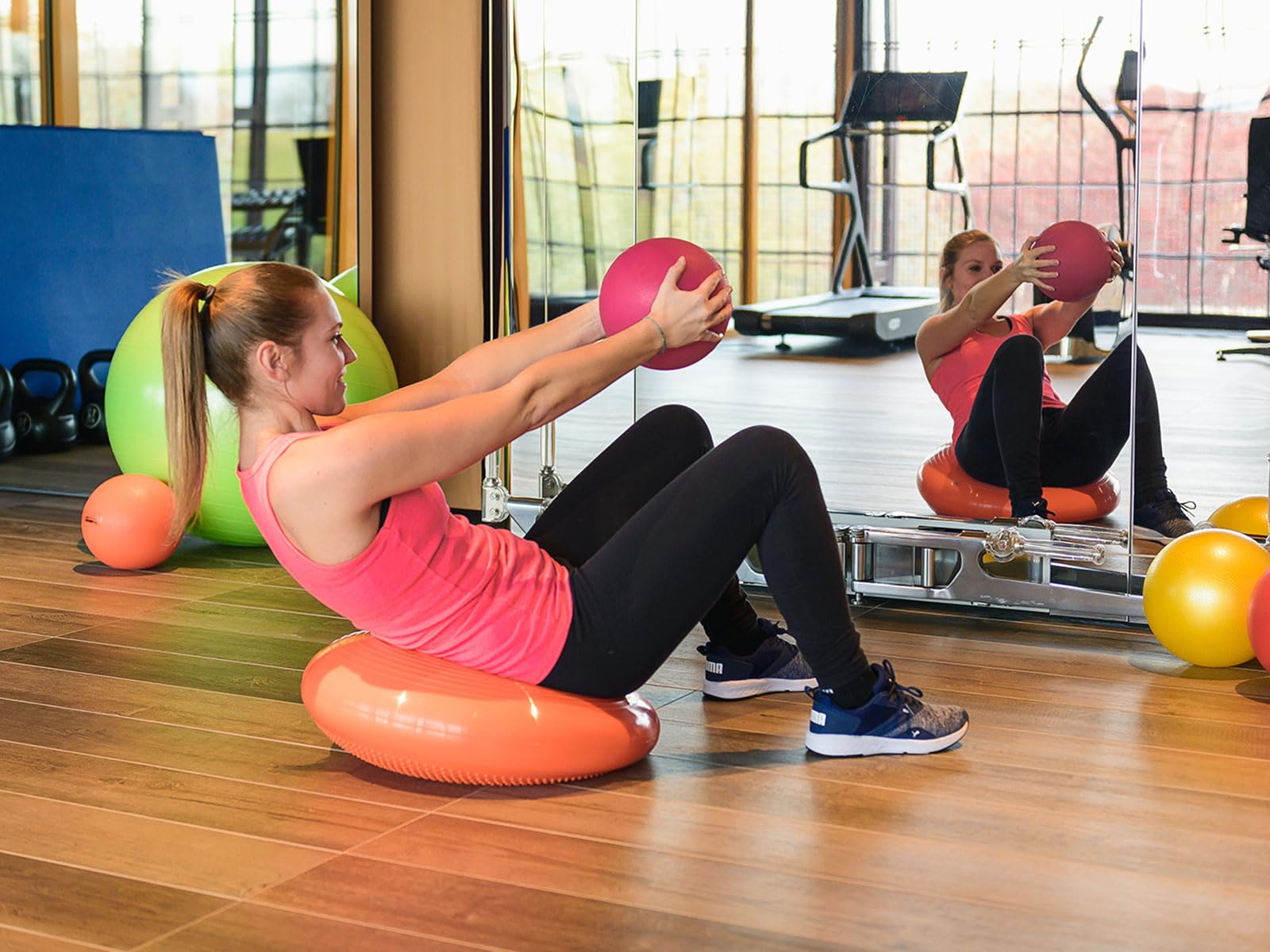 Gymnic Heavymed Balls - Image 7